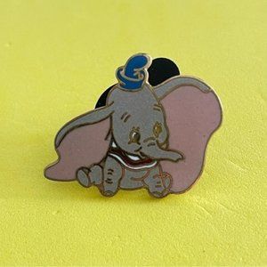 Disney Sitting Dumbo Pin with Blue Hat #602